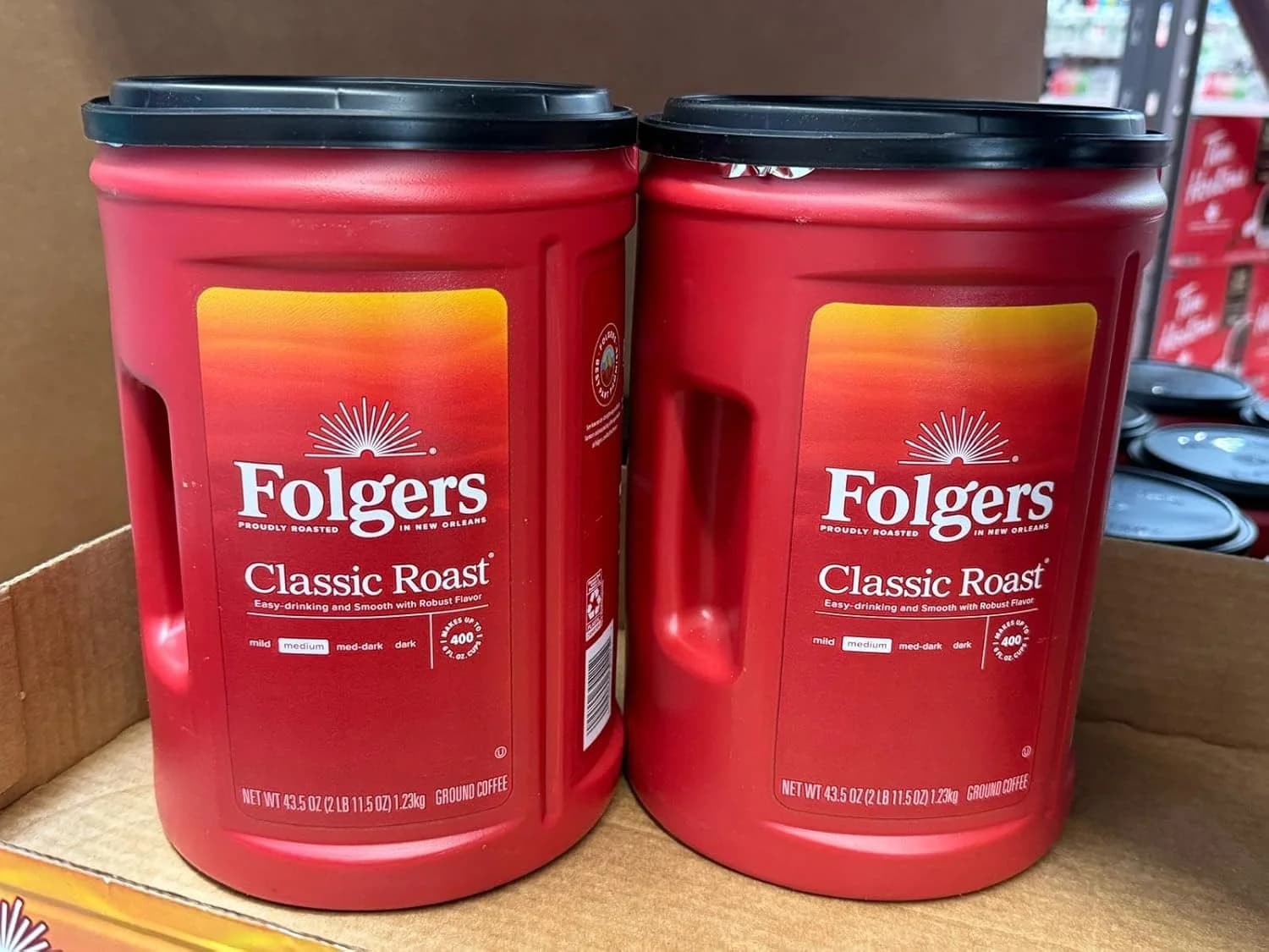 Folger Classic Roast Ground Coffee Medium Roast (2 pack) 43.5 oz. — view 2